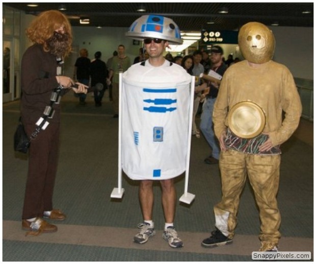 bad-cosplay-costume-fails-3