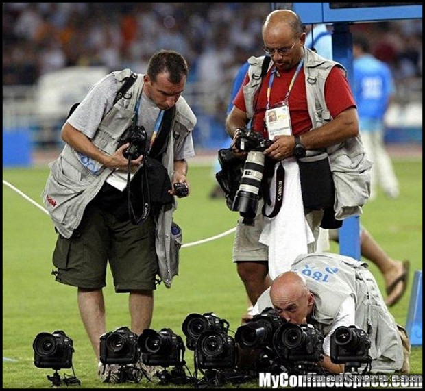 crazy-dangerous-photographers-20