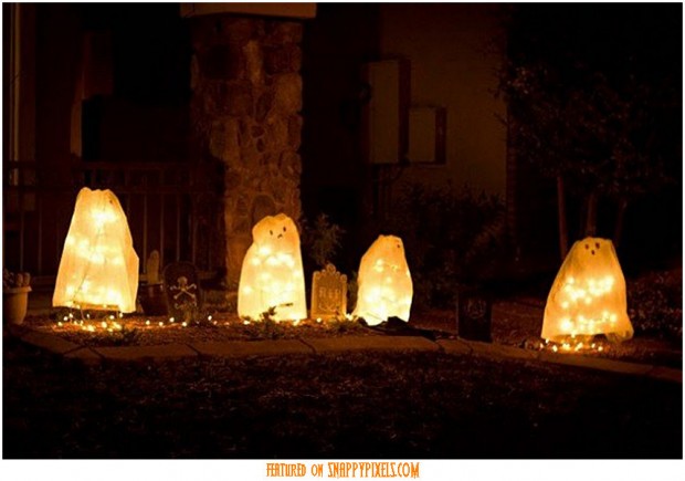 diy-scary-halloween-decorations-outside-11