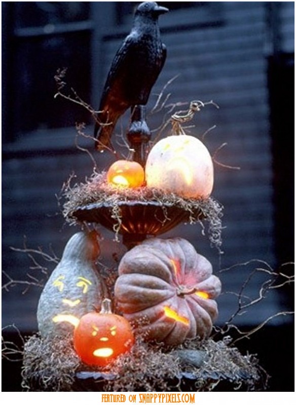 diy-scary-halloween-decorations-outside-25