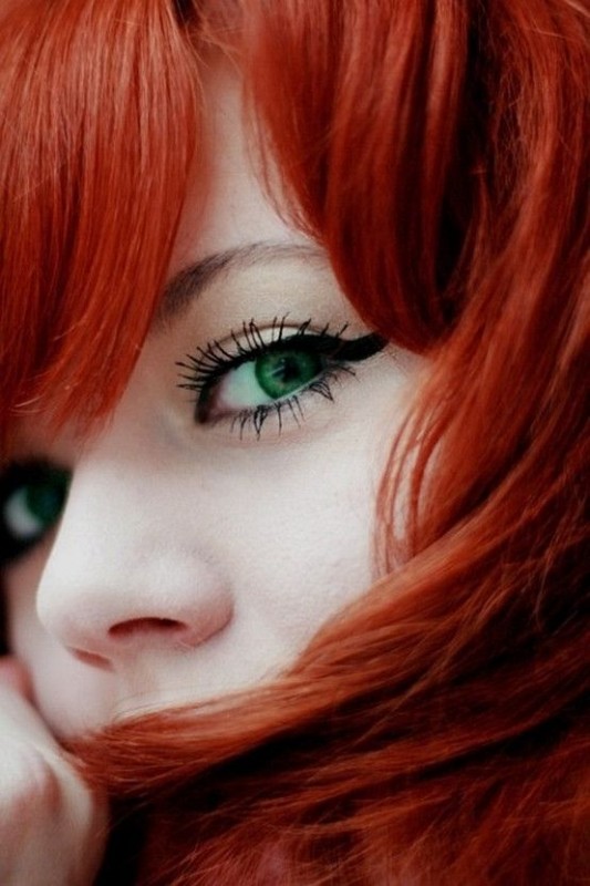 30 of the Most Beautiful Eyes from Women Around the World - Snappy Pixels
