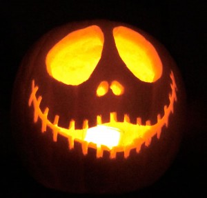 DIY Funny Carved Pumpkins and Jack-o-lanterns - Snappy Pixels