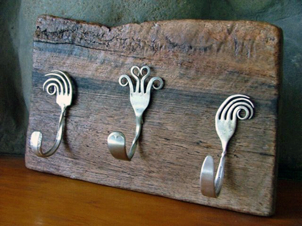 Creative-DIY-Wall-Hook-Ideas-5