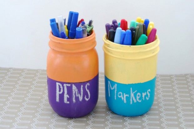 chalk board paint mason jars